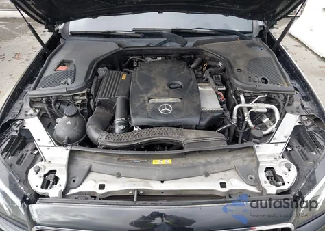 2017 Mercedes-Benz E 300 z USA, uszkodzony, nr VIN WDDZF4JB8HA174469